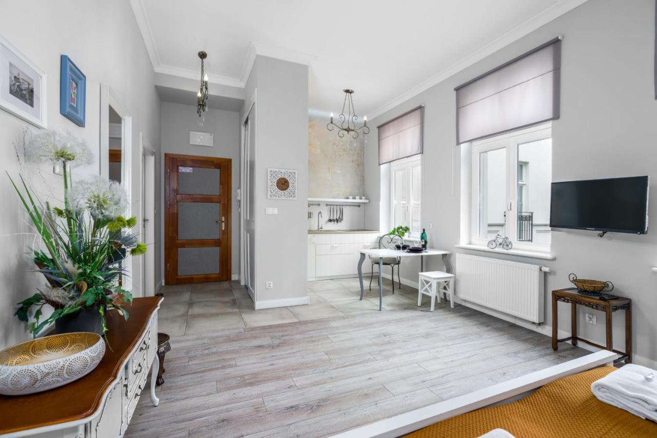 Modish Studio Poznan Old Town By Noclegi Renters Екстер'єр фото