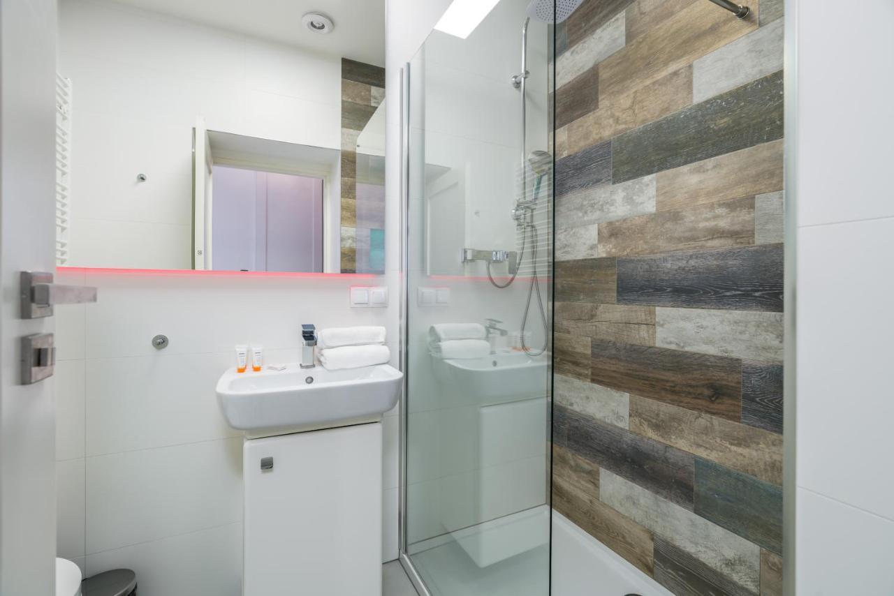 Modish Studio Poznan Old Town By Noclegi Renters Екстер'єр фото