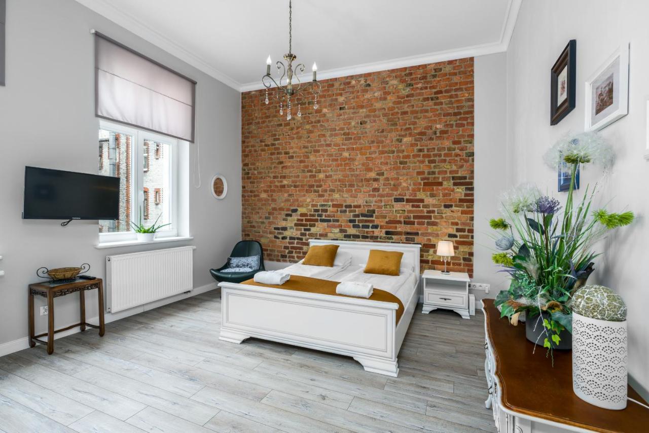 Modish Studio Poznan Old Town By Noclegi Renters Екстер'єр фото